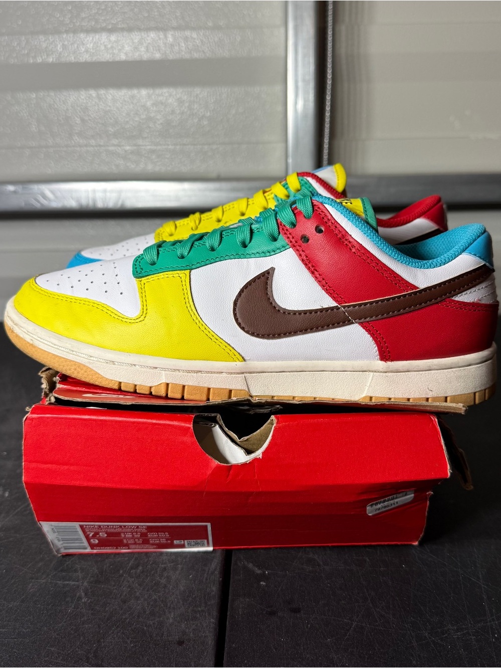 Size 7.5 - Dunk Free 99